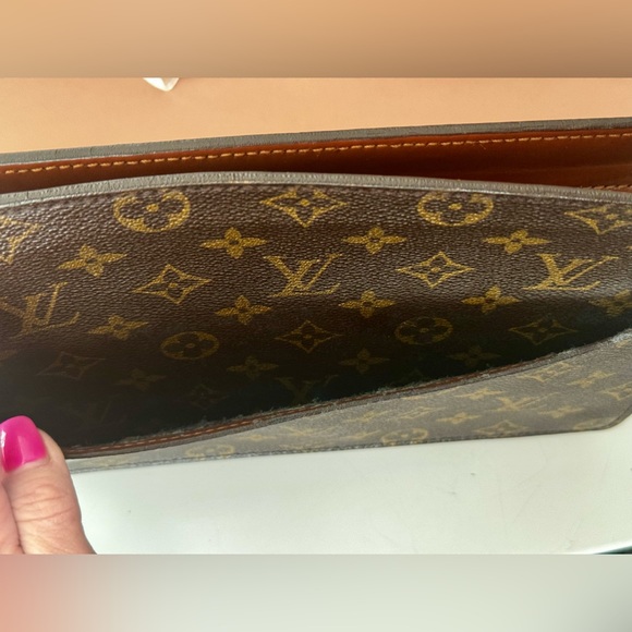 Louis Vuitton Monogram Clutch Hand Bag w Dust Bag - Picture 8 of 12